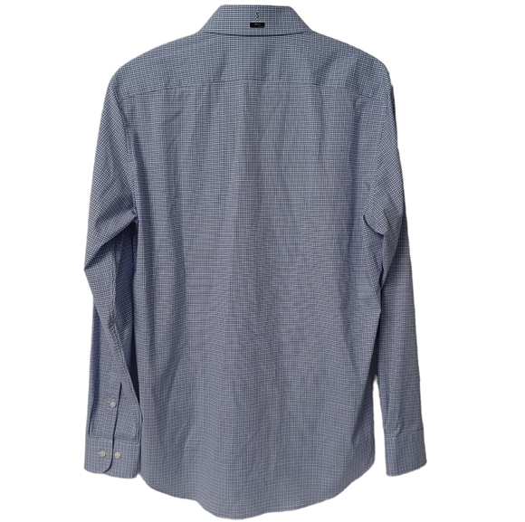 NEW! Uniqlo button down shirt - Picture 2 of 7